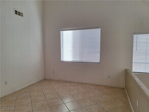 1025 Jewel Springs Ln in North Las Vegas, NV - Building Photo - Building Photo