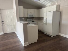 5580 NW 61st St in Coconut Creek, FL - Building Photo - Building Photo
