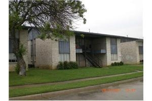 2909 Tudor Ln in Irving, TX - Foto de edificio