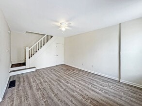 108-110 N Broad St in Jersey Shore, PA - Building Photo - Building Photo