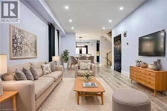 20 Goldeye Dr in Hamilton, ON - Building Photo - Building Photo