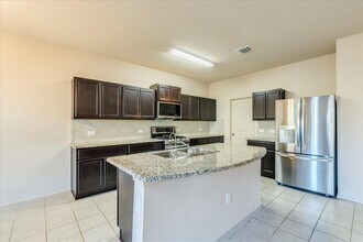 185 Tallow Trl in San Marcos, TX - Building Photo - Building Photo