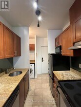 2737 Keele St in Toronto, ON - Building Photo - Building Photo