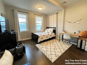 17 Harvard Ter in Boston, MA - Building Photo - Building Photo