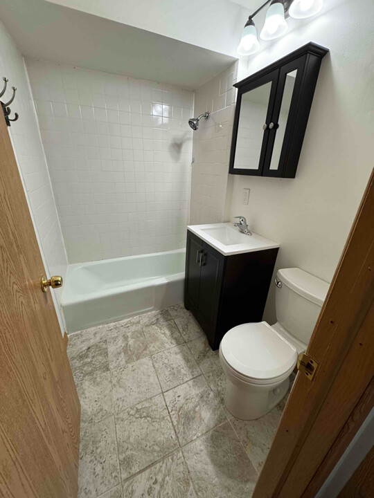 6605 Oak Forest Ave-Unit -6 in Tinley Park, IL - Building Photo