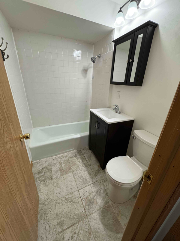 property at 6605 Oak Forest Ave