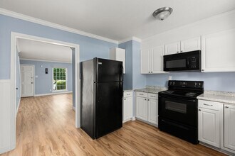 1311 W Meadowview Rd in Greensboro, NC - Building Photo - Building Photo