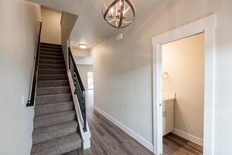 305 Johnson Rd in Fruitland, ID - Building Photo - Building Photo