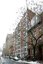 215 W 78th St in New York, NY - Foto de edificio - Building Photo