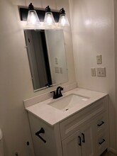 946 Silver Lake Rd in Oak Harbor, WA - Building Photo - Building Photo