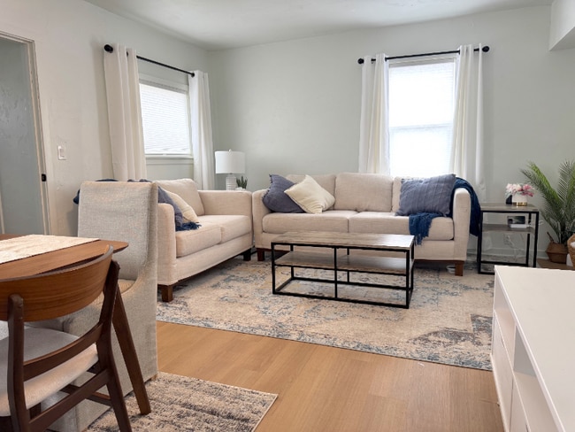 735 N 6th Ave in Sturgeon Bay, WI - Building Photo - Building Photo