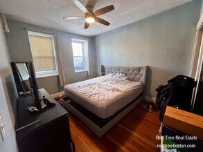 1662 Commonwealth Ave, Unit 11 in Boston, MA - Building Photo - Building Photo