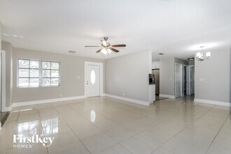 401 Superior Pl in West Palm Beach, FL - Building Photo - Building Photo