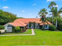 2439 Appaloosa Trail in Wellington, FL - Foto de edificio - Building Photo