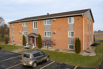 Blossom Manor Apartments in Eaton Rapids, MI - Foto de edificio - Building Photo