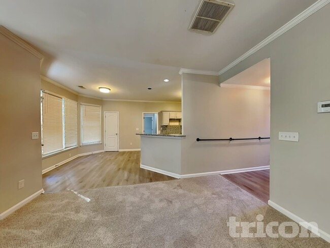 257 Winding Waters Ct in Stone Mountain, GA - Building Photo - Building Photo