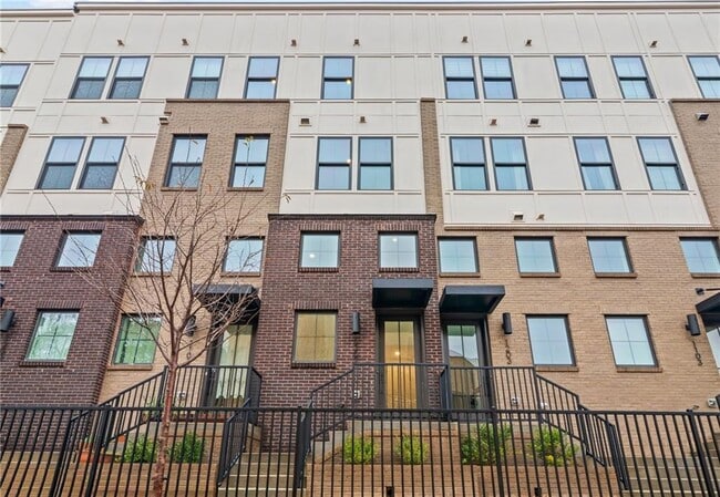 property at 201 New St