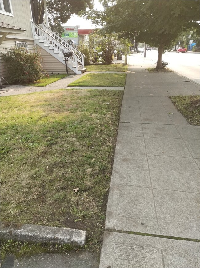 8616 14th Ave S, Unit 4