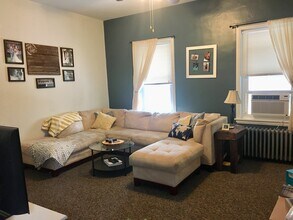 4121 Manayunk Ave, Unit 4121 2nd in Philadelphia, PA - Foto de edificio - Building Photo