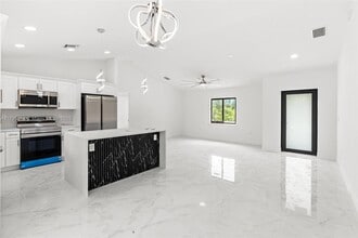 1061 Butler St E in Lehigh Acres, FL - Building Photo - Building Photo