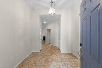 58 N Indigo Cir in Spring, TX - Building Photo - Building Photo