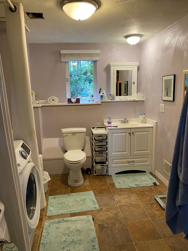 55 Knollwood Ln, Unit Waterfront apartment in Wayland, MA - Building Photo - Building Photo