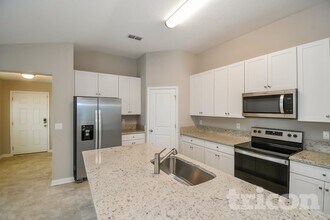 11340 John Rutledge Pl in Jacksonville, FL - Foto de edificio - Building Photo