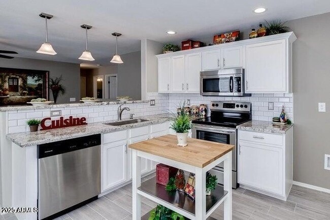 property at 1891 E Cowboy Cove Trail