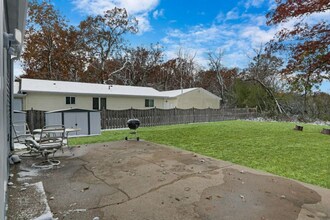 2107 Haegele Dr in Twin Lakes, WI - Building Photo - Building Photo