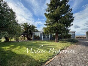 15451 Cana Pine Creek Rd in Chico, CA - Building Photo - Building Photo
