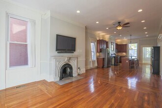 402 Meridian St in Boston, MA - Building Photo - Building Photo