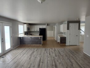 4211 Holland Ln in Pasco, WA - Building Photo - Building Photo