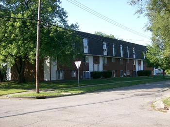 Saginaw Apartments in Saginaw, MI - Building Photo