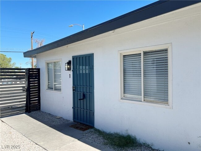 2030 Sunrise Ave in Las Vegas, NV - Building Photo - Building Photo