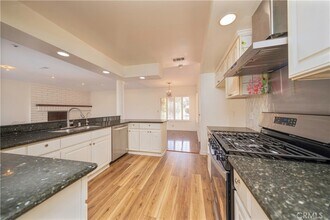 2605 Indian Creek Rd in Diamond Bar, CA - Foto de edificio - Building Photo