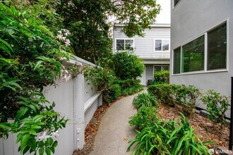 459 Jersey St in San Francisco, CA - Building Photo - Building Photo