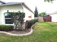 3251 Countryside View Dr in St. Cloud, FL - Foto de edificio - Building Photo