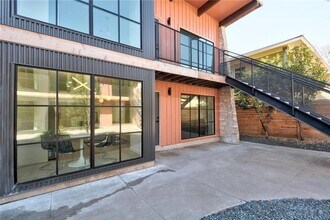 400 E 30th St in Austin, TX - Building Photo - Building Photo