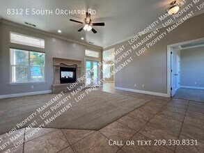 8312 E Orchard Rd in Acampo, CA - Building Photo - Building Photo