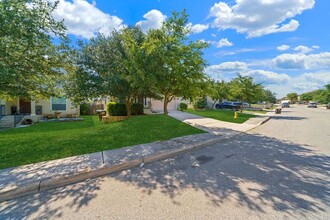 146 Osprey Haven in San Antonio, TX - Building Photo - Building Photo