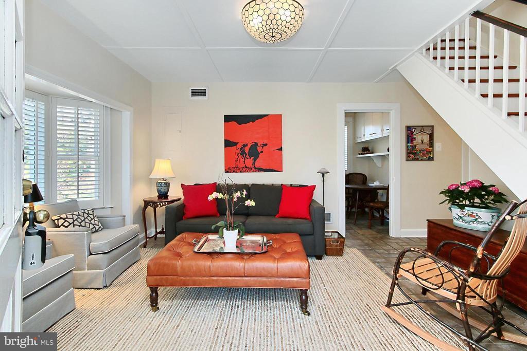 8022 E Boulevard Dr in Alexandria, VA - Building Photo