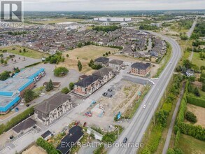 203 Silhouette Private in Ottawa, ON - Building Photo - Building Photo