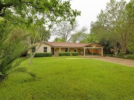 2905 Perry Ln in Austin, TX - Building Photo