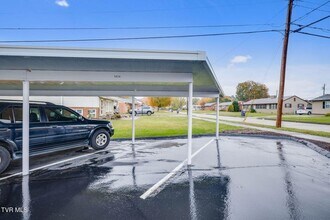 1024 Konnarock Rd in Kingsport, TN - Building Photo - Building Photo