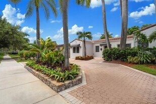 1617 Washington St in Hollywood, FL - Building Photo