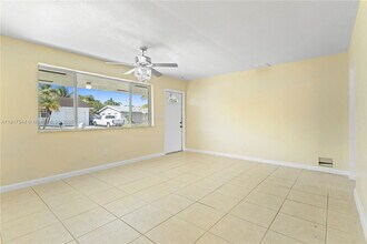 1831 SW 97th Terrace in Miramar, FL - Building Photo - Building Photo