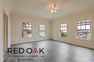 400 S Kenmore Ave in Los Angeles, CA - Building Photo