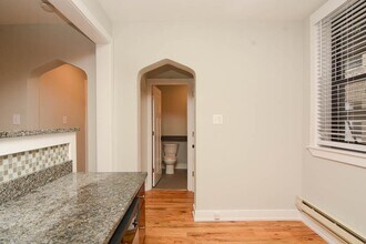 4410 N Wolcott Ave, Unit A04W in Chicago, IL - Building Photo - Building Photo