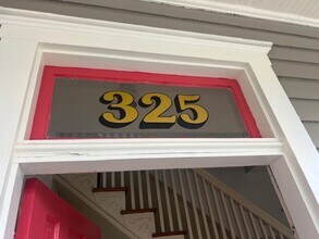 325 S 6th St, Unit 1 in Wilmington, NC - Building Photo - Building Photo