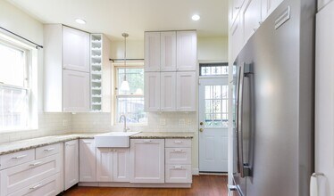 315 12th St SE in Washington, DC - Building Photo - Building Photo